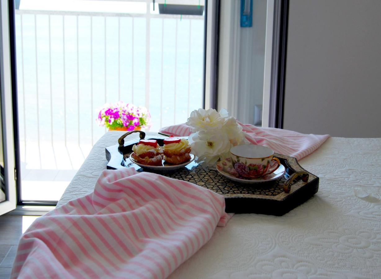 B&B Capo Rizzuto Fronte Mare 외부 사진