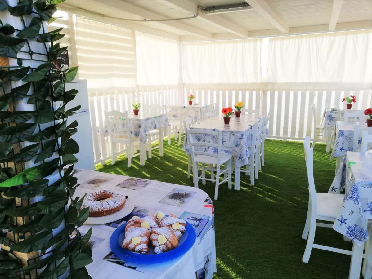 B&B Capo Rizzuto Fronte Mare 외부 사진