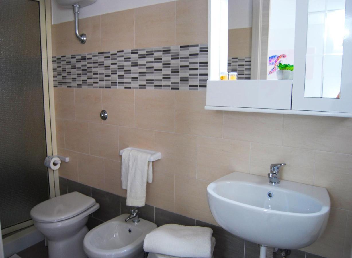 B&B Capo Rizzuto Fronte Mare 외부 사진