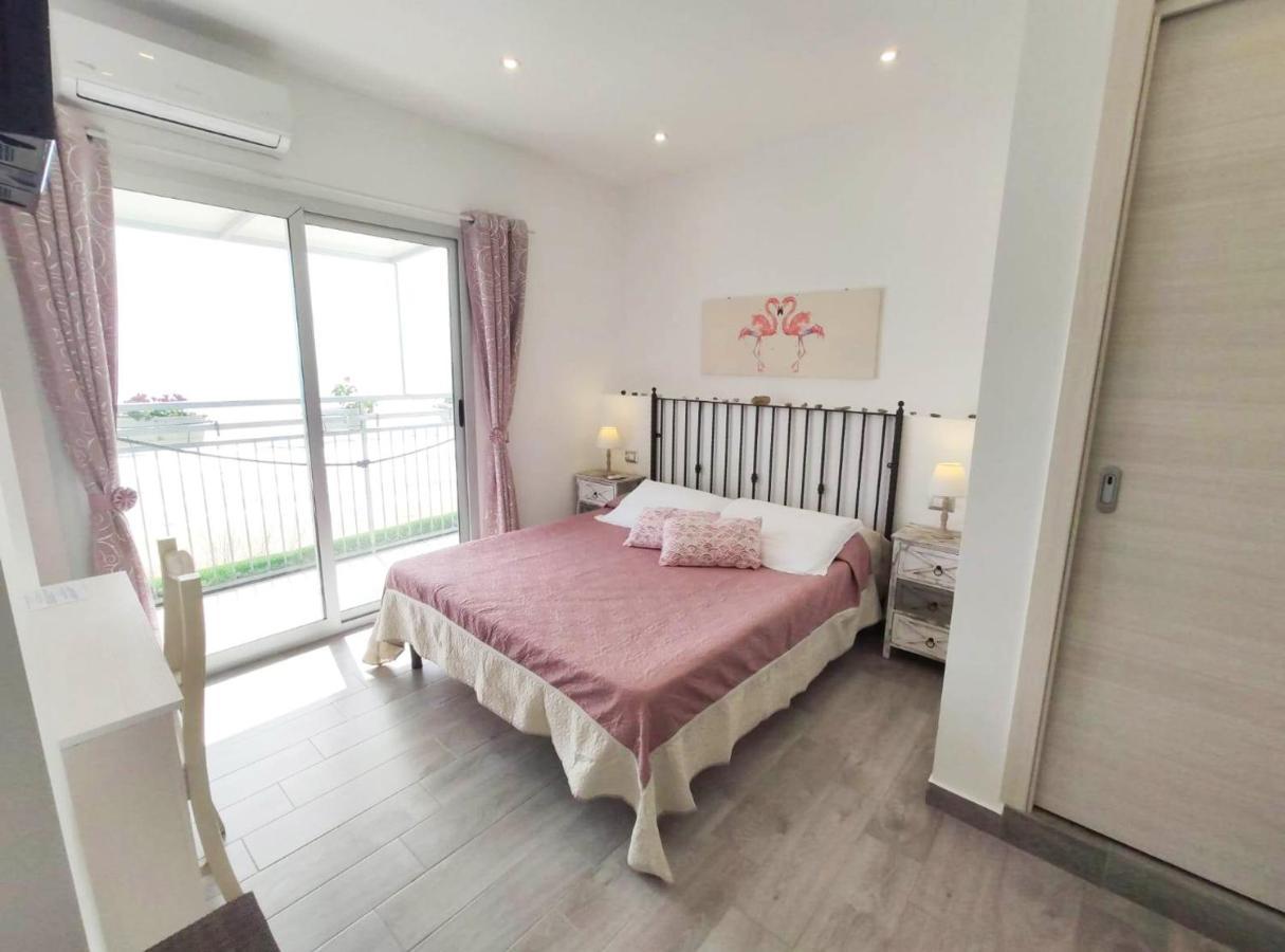 B&B Capo Rizzuto Fronte Mare 외부 사진
