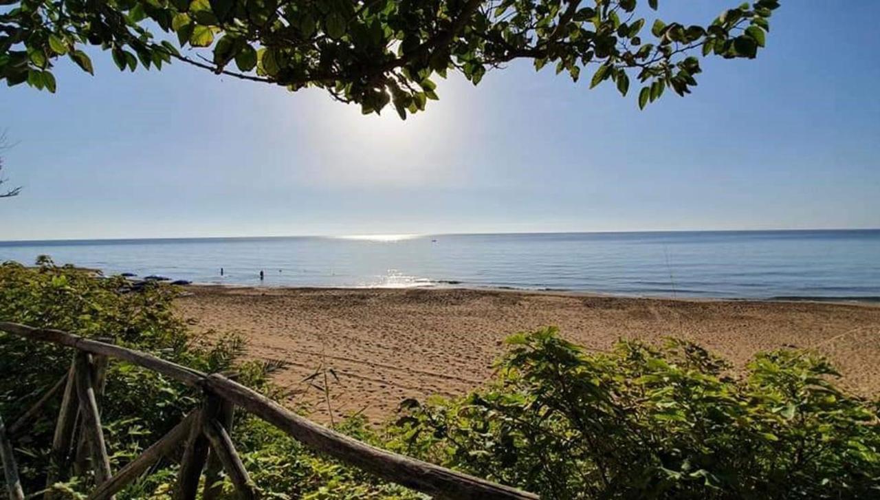 B&B Capo Rizzuto Fronte Mare 외부 사진